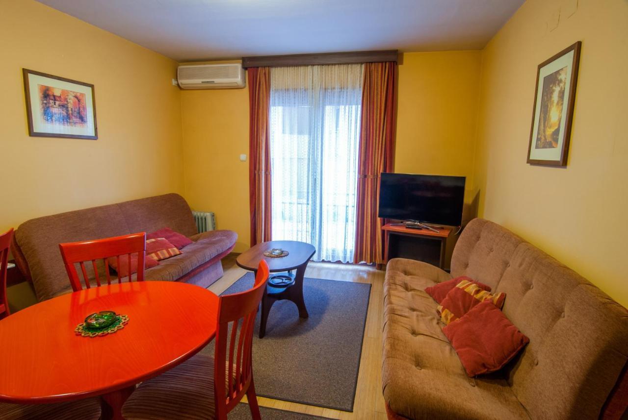 Apartment Raj *